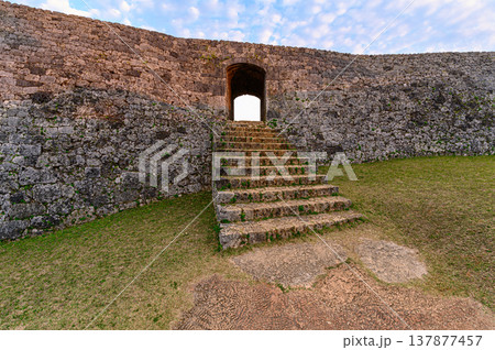 座喜味城跡 琉球王国の古城 座喜味城跡 琉球王国の古城 137877457