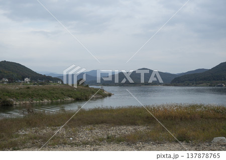Han River bike path Han River bike path 137878765