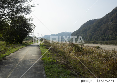 Han River bike path Han River bike path 137879274