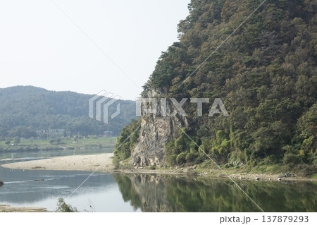 Han River bike path 137879293