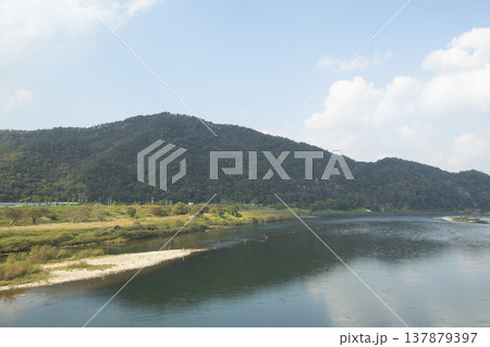 Han River bike path Han River bike path 137879397