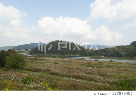 Han River bike path 137879405