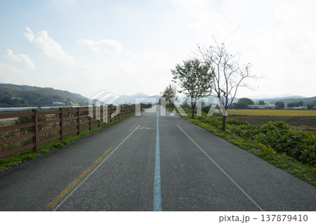 Han River bike path Han River bike path 137879410