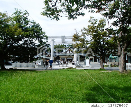 広島護国神社の鳥居 137879497
