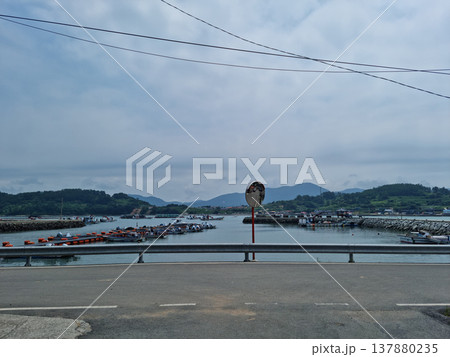 Harbor Harbor 137880235