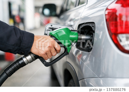 給油（セルフ） 137880276