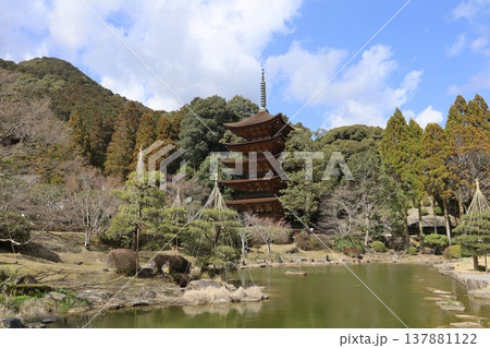 国宝瑠璃光寺五重塔（山口県山口市） 137881122