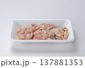 鶏コマ肉 137881353