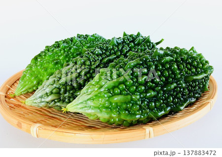 夏野菜 ゴーヤ 苦瓜 夏野菜 ゴーヤ 苦瓜 137883472
