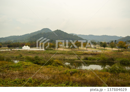 Han River bike path 137884029