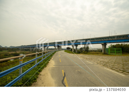 Han River bike path Han River bike path 137884030
