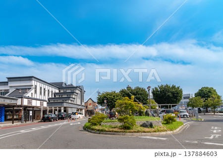 駅前風景　館林駅 137884603