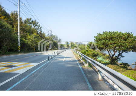 Han River bike path 137888010