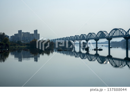 Han River bike path Han River bike path 137888044
