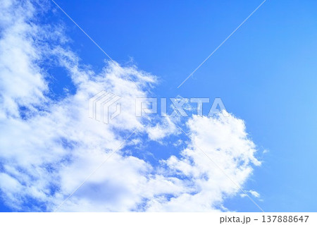 青空と雲イメージ 青空と雲イメージ 137888647