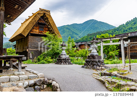 岐阜県　白川郷の風景 137889448