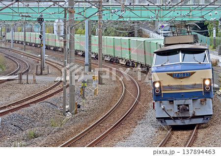 東海道本線 東戸塚-保土ケ谷 JR貨物 EF66-27(吹田) 東海道本線 東戸塚-保土ケ谷 JR貨物 EF66-27(吹田) 137894463