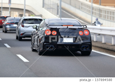 国産スポーツカー 137894580