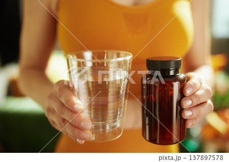 Morning Wellness Routine with Supplements and Hydration 137897578