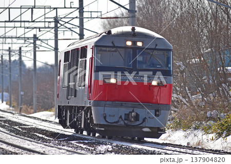 千歳線 島松-北広島 JR貨物 DF200-60(五稜郭) 千歳線 島松-北広島 JR貨物 DF200-60(五稜郭) 137904820