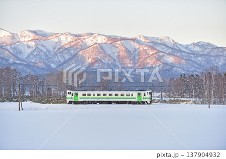 札沼線　札比内－豊ヶ岡　JR北海道　キハ40-402（苗穂） 137904932