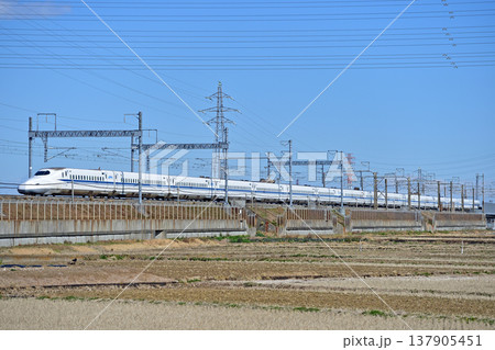 東海道新幹線 新横浜-小田原 JR東海/JR西日本 N700A系 のぞみ ひかり こだま 東海道新幹線 新横浜-小田原 JR東海/JR西日本 N700A系 のぞみ ひかり こだま 137905451