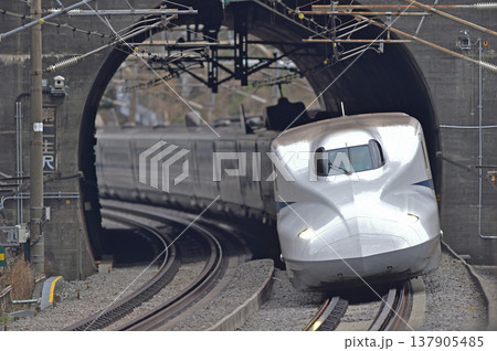 東海道新幹線 新横浜-小田原 JR西日本 N700A系 F4編成(博多) のぞみ こだま ひかり 東海道新幹線 新横浜-小田原 JR西日本 N700A系 F4編成(博多) のぞみ こだま ひかり 137905485