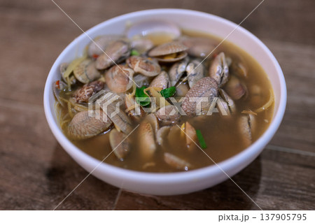 Lala Noodles with Clams in Savory Broth Malaysian Seafood Cuisine 137905795