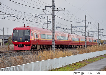 東北本線　栗橋－東鷲宮　JR東日本　253系1000番台　OM-N01編成（大宮）　日光　きぬがわ 137905835