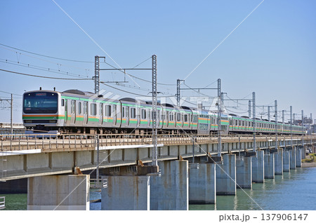 東海道本線　茅ヶ崎－平塚　JR東日本　E231系1000番台　K-07編成（国府津） 137906147