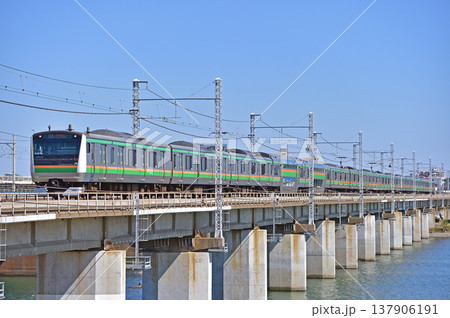 東海道本線 茅ヶ崎-平塚 JR東日本 E233系3000番台 E-10編成(国府津) 東海道本線 茅ヶ崎-平塚 JR東日本 E233系3000番台 E-10編成(国府津) 137906191