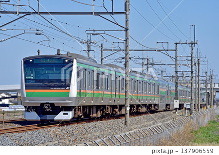 東北本線 栗橋ー東鷲宮 JR東日本 E233系3000番台 E-09編成(国府津) 東北本線 栗橋ー東鷲宮 JR東日本 E233系3000番台 E-09編成(国府津) 137906559