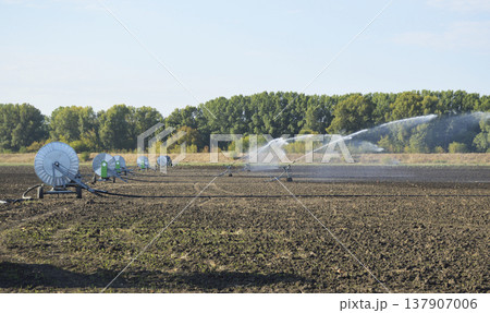 self-propelled irrigation system for industrial irrigation agricultural fields 137907006