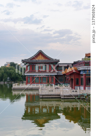 Longtan Pool Park (Pool of the Dragon Park), recreational urban park located in Dongcheng District in Beijing, China 137908924