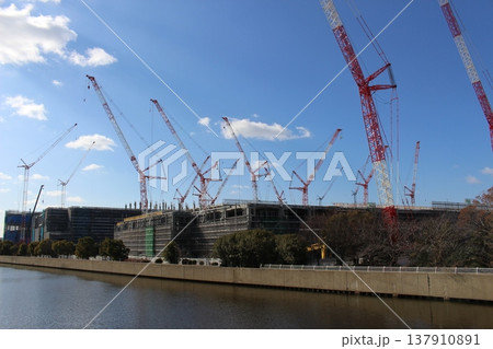 クレーン工事　物流センター　大規模建設 137910891