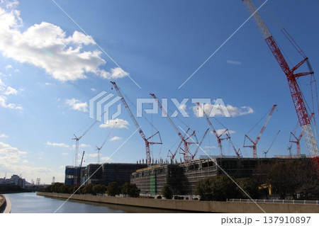 クレーン工事　物流センター　大規模建設 137910897