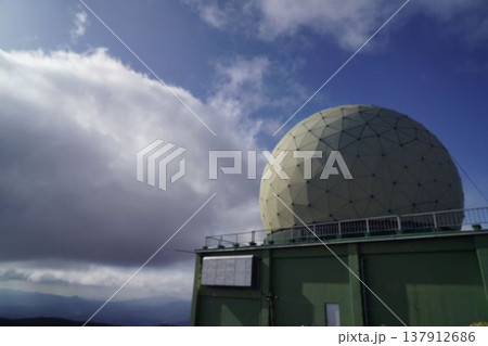 脊振山頂のレーダードーム 脊振山頂のレーダードーム 137912686