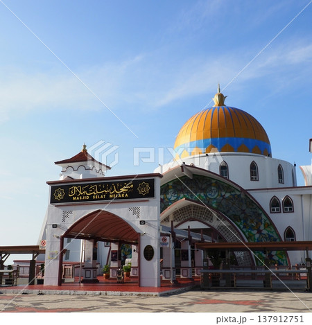 マラッカ 水上モスク 137912751