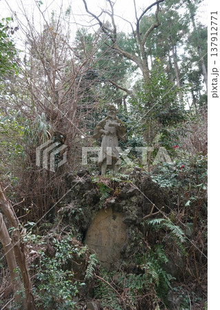 八王子城跡九合目、八王子神社横の天狗 八王子城跡九合目、八王子神社横の天狗 137912771
