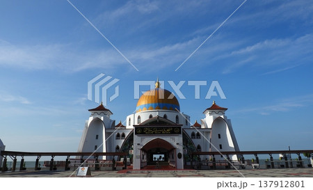 マラッカ 水上モスク マラッカ 水上モスク 137912801