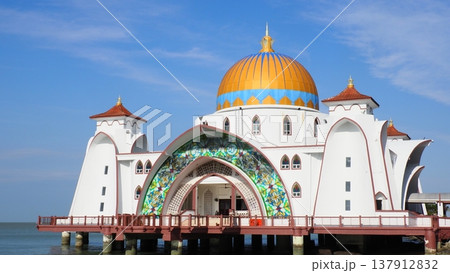 マラッカ 水上モスク マラッカ 水上モスク 137912832