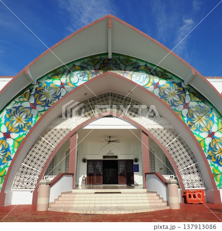 マラッカ 水上モスク 137913086