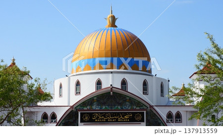 マラッカ 水上モスク マラッカ 水上モスク 137913559