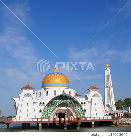 マラッカ 水上モスク 137913643