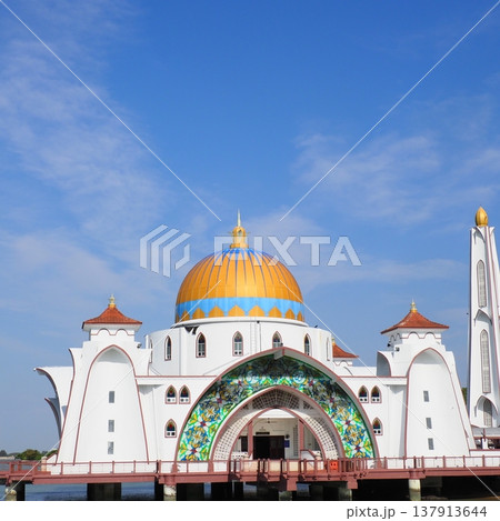 マラッカ 水上モスク 137913644