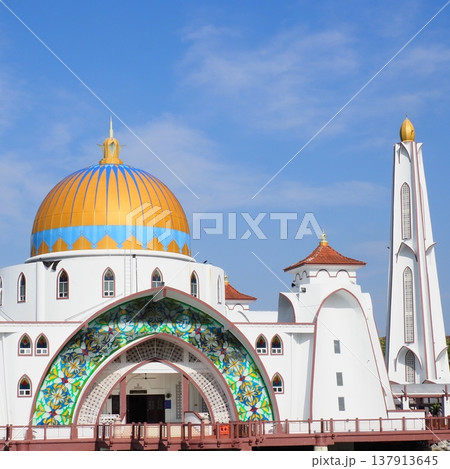 マラッカ 水上モスク 137913645