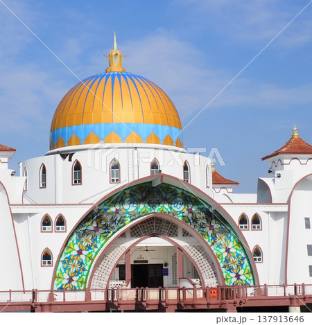 マラッカ 水上モスク マラッカ 水上モスク 137913646