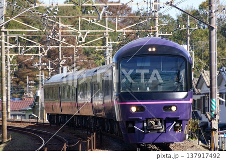 中央本線を走るお座敷列車・華 中央本線を走るお座敷列車・華 137917492