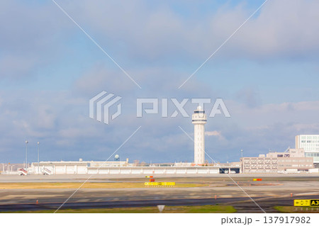 新千歳空港管制塔 新千歳空港管制塔 137917982