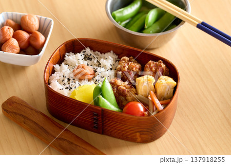 手作りのお弁当 手作りのお弁当 137918255